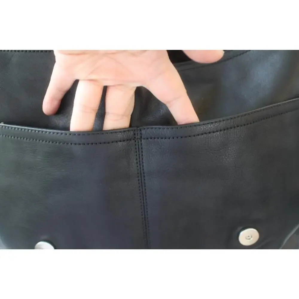 (Z) COACH HERITAGE LEATHER MESSENGER (COACH F70556) SILVER/BLK (900